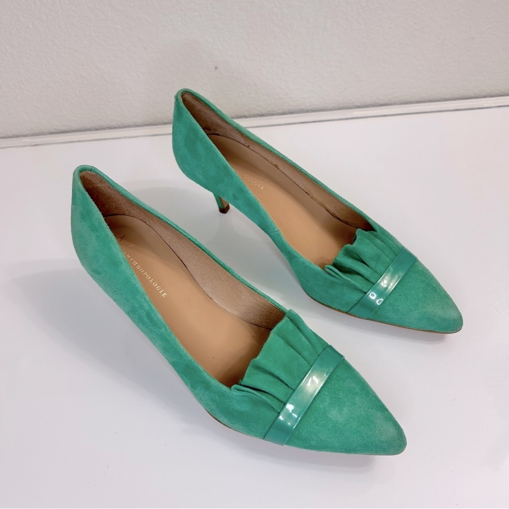 Anthropologie's Elegant Green Suede Pumps women’s 8